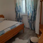 Marina Apartment Sutivan