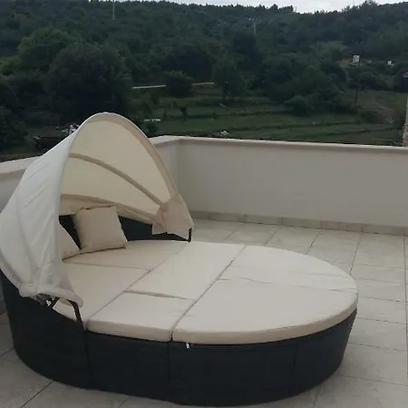 Marina Apartment *